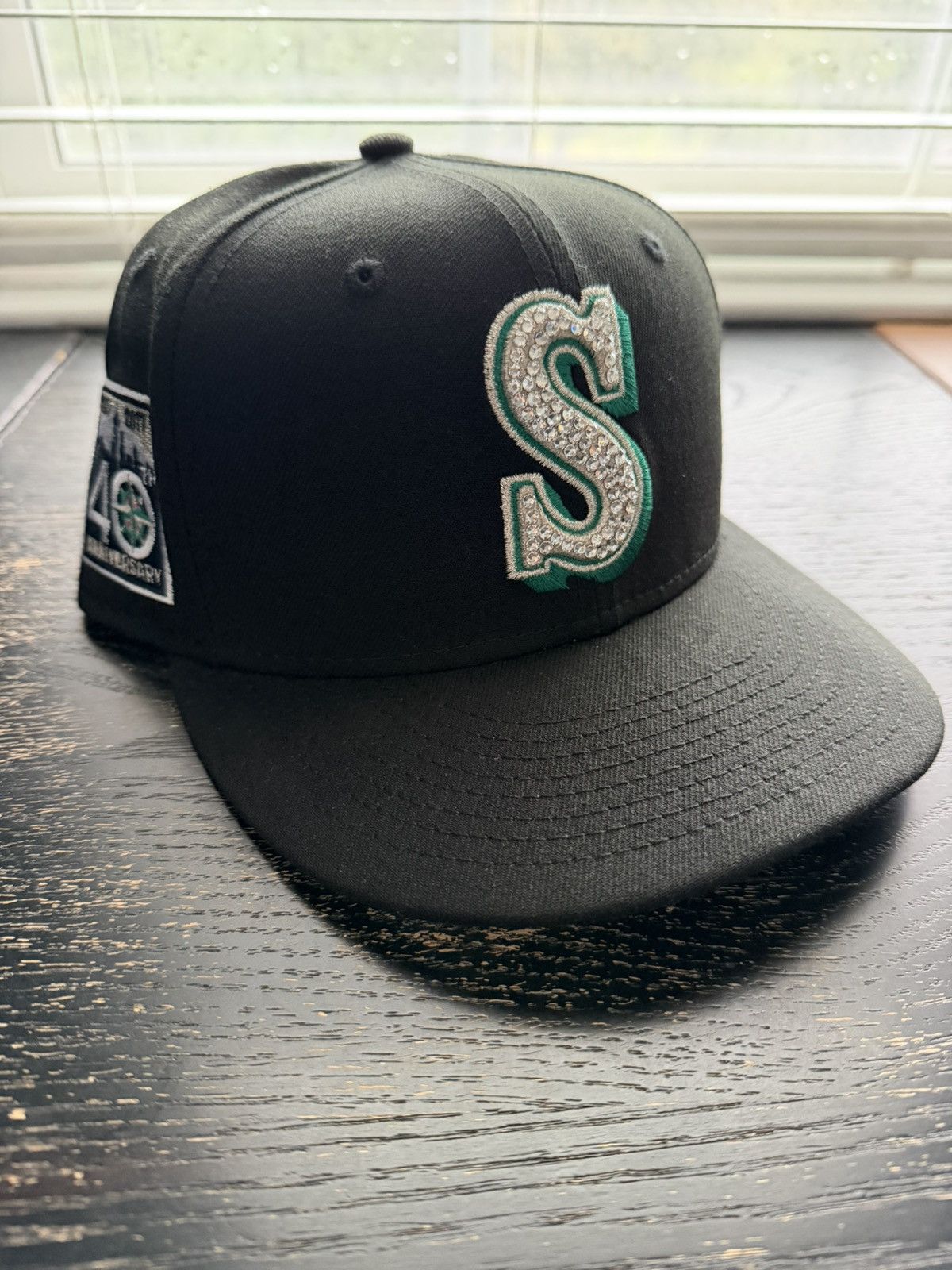 New Era Seattle Mariners 40th anniversary Fitted w/crystals 7-1/4 Size ONE SIZE - 2 Thumbnail