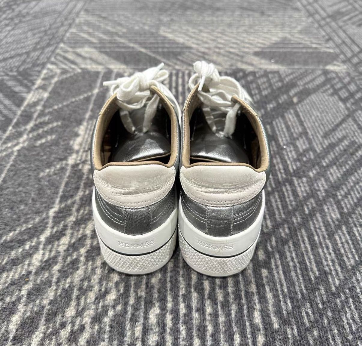 Hermes Hermes Silver Platform Casual Shoes J42 Size US 7 / IT 37 - 3 Thumbnail
