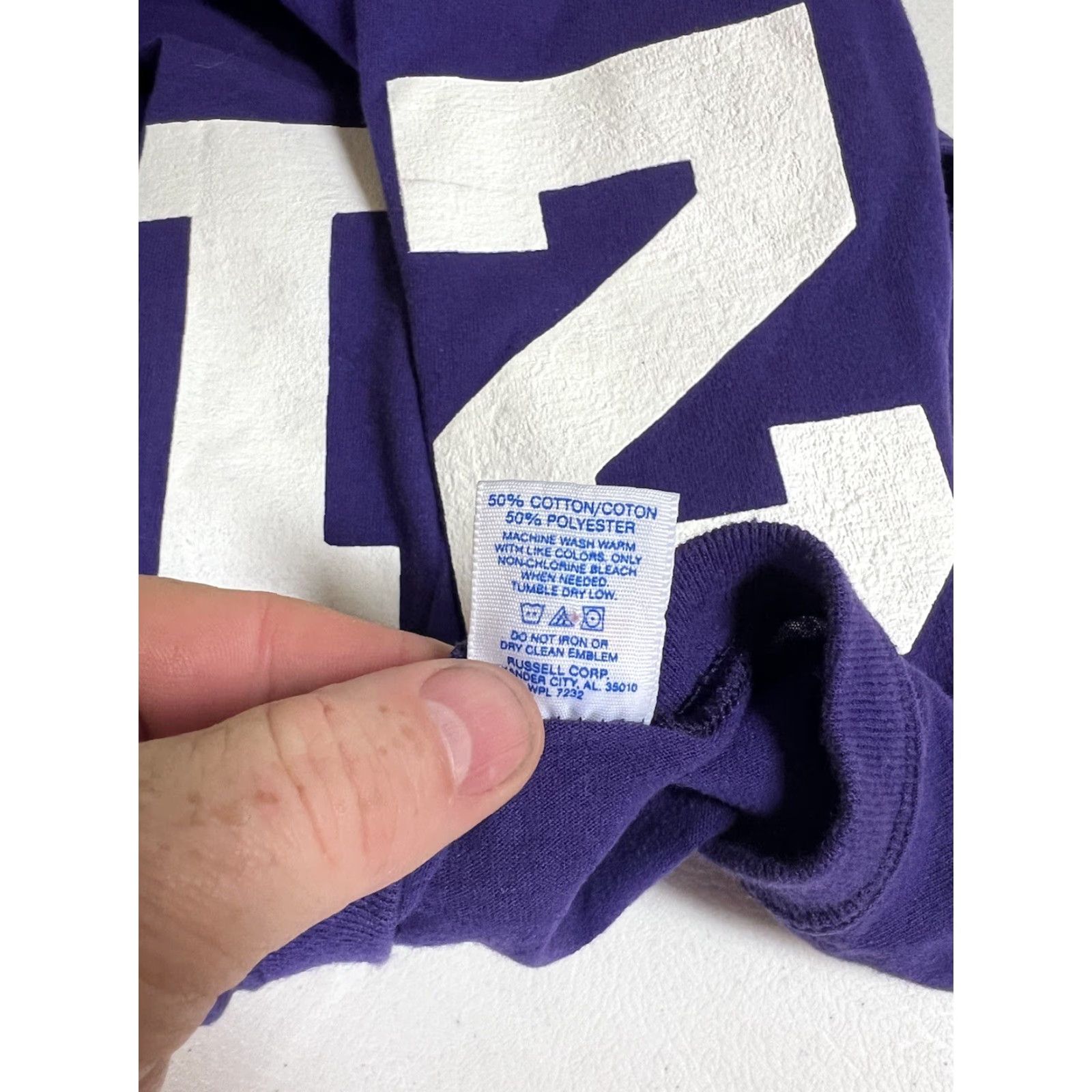 Russell Athletic VINTAGE Russell Athletic Shirt Women M Purple V-Neck Sleeveless USA Made 90s Casual Shirt Womens Size M / US 6-8 / IT 42-44 - 3 Thumbnail