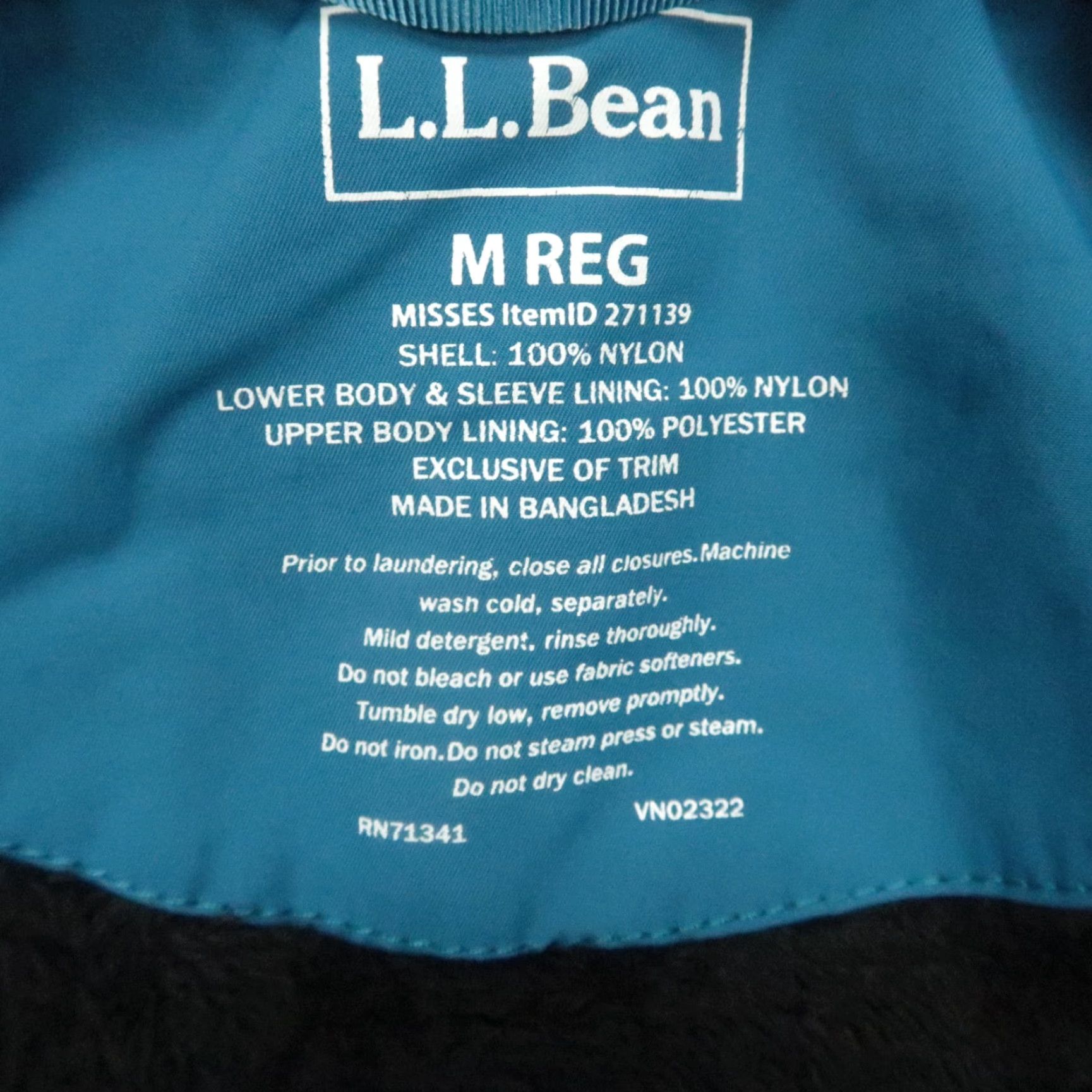 Vintage LL Bean Jacket Womens Medium Blue Winter Warmer Coat Full Zip Pockets Hooded Size M / US 6-8 / IT 42-44 - 4 Thumbnail