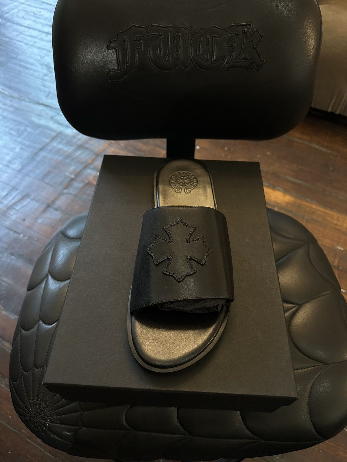 CHROME HEARTS PATCH BLACK SLIDES