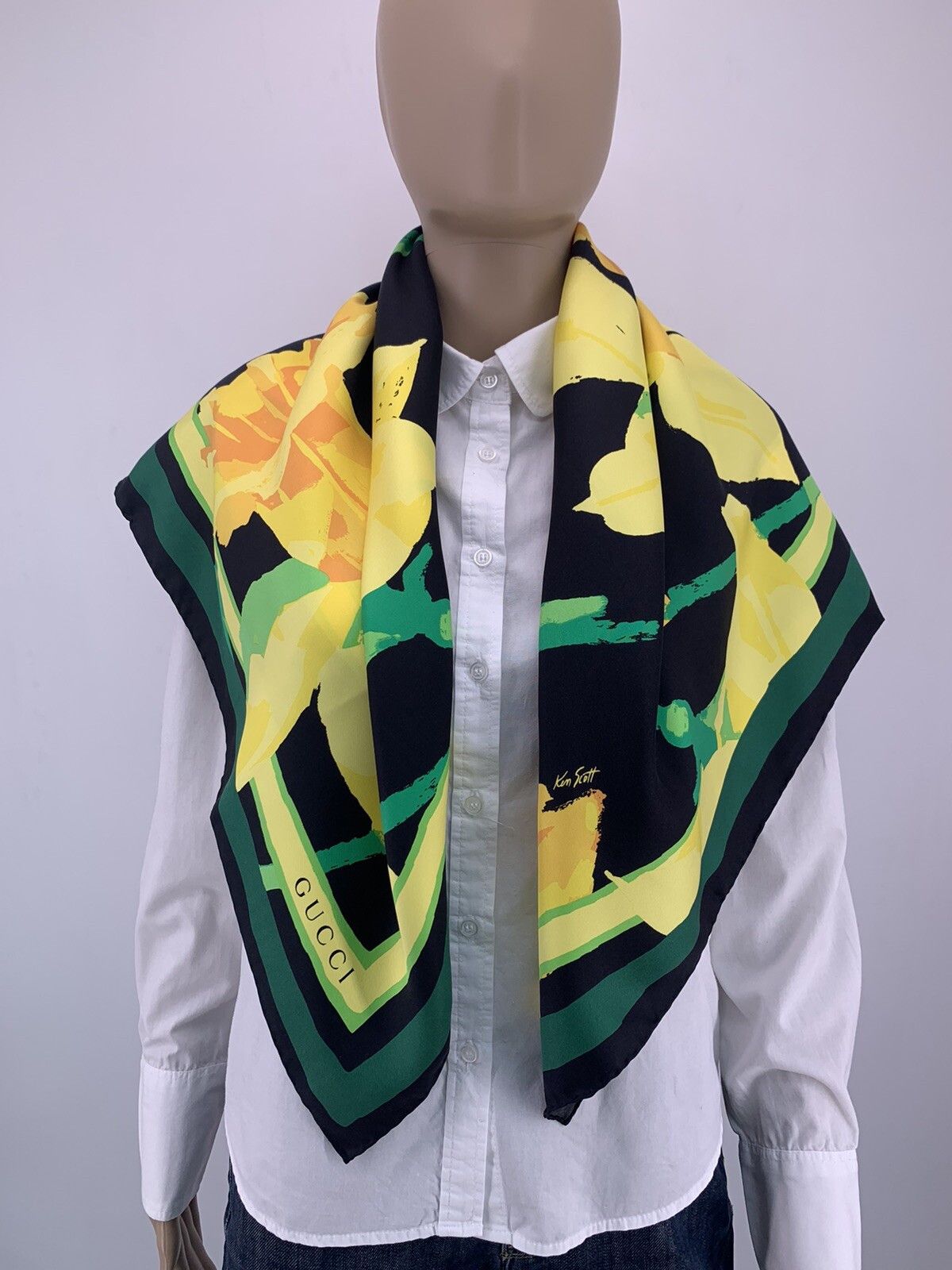Gucci New Gucci Scarves 90x90cm Size ONE SIZE - 2 Thumbnail