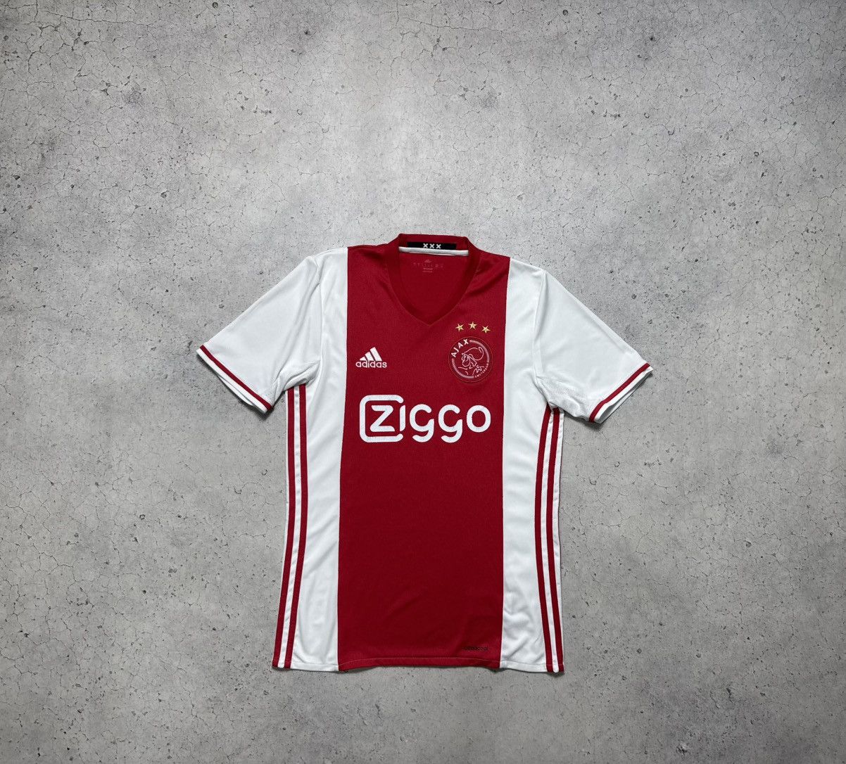Adidas Adidas FC Ajax Amsterdam 2016/2017 Soccer Jersey Vintage Size US S / EU 44-46 / 1 - 1 Thumbnail