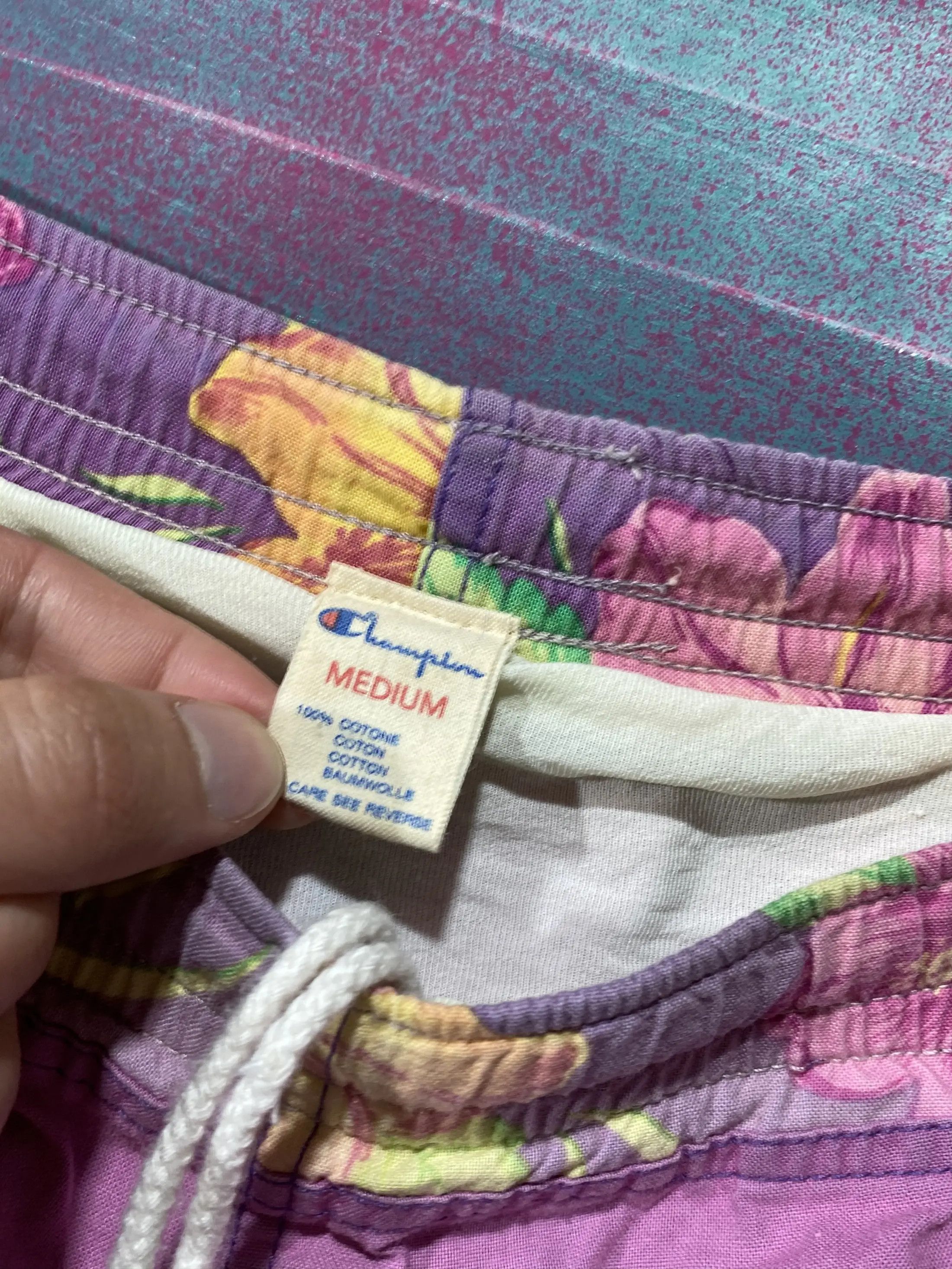 Champion Vintage 90s Retro shorts Champion Hawaii Print Size US 32 / EU 48 - 4 Thumbnail