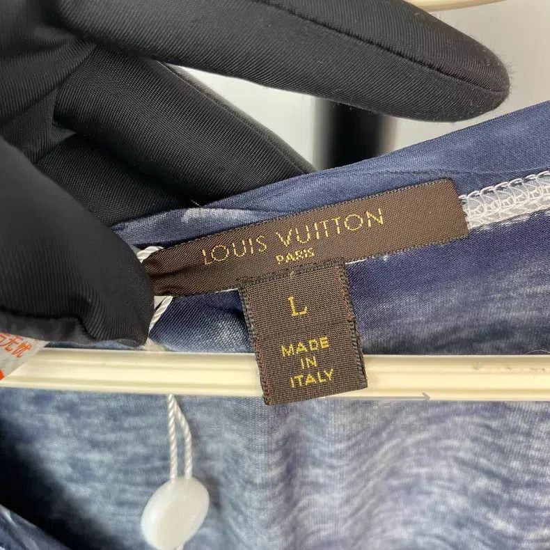Louis Vuitton Louis Vuitton Blue poster print short sleeve Size US L / EU 52-54 / 3 - 5 Thumbnail