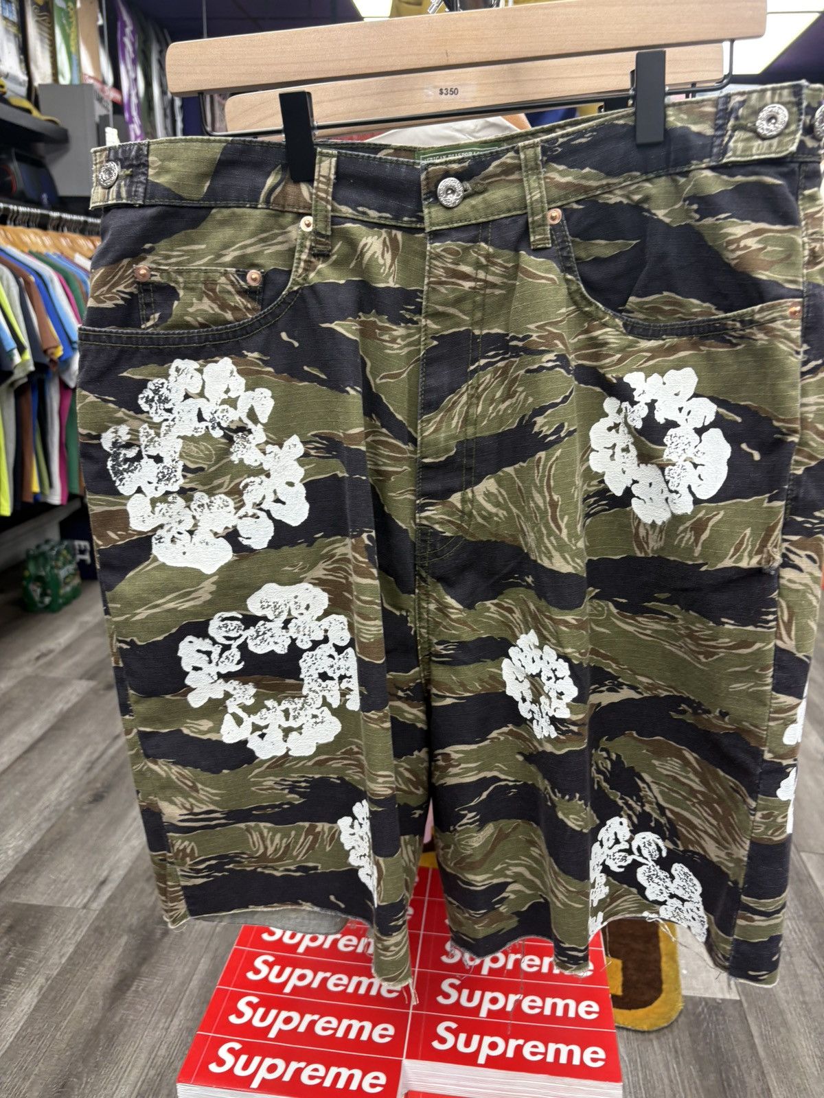 ちゃんゆな　DENIM TEARS CAMO SHORTS デニムティアー Cloud Camo Denim Shorts – DENIM TEARS