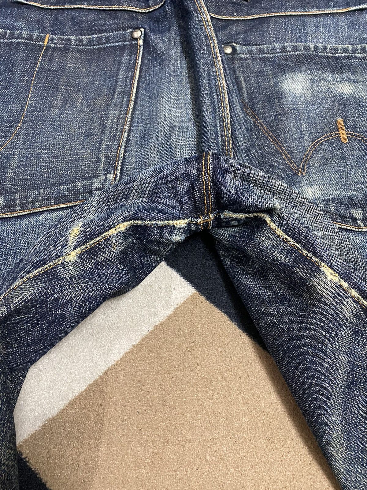Edwin Edwin Japanese denim jeans with a unique, distressed jeans Size US 29 - 15 Thumbnail