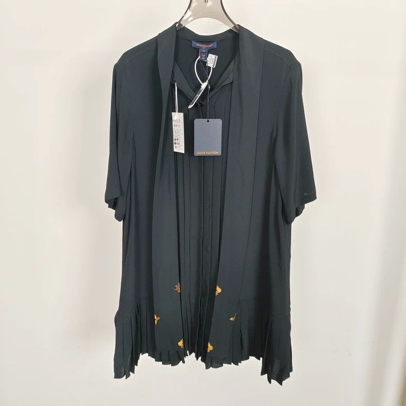 Louis Vuitton Louis Vuitton 25 black drape collar pleated dress Size XS / US 0-2 / IT 36-38 - 1 Thumbnail