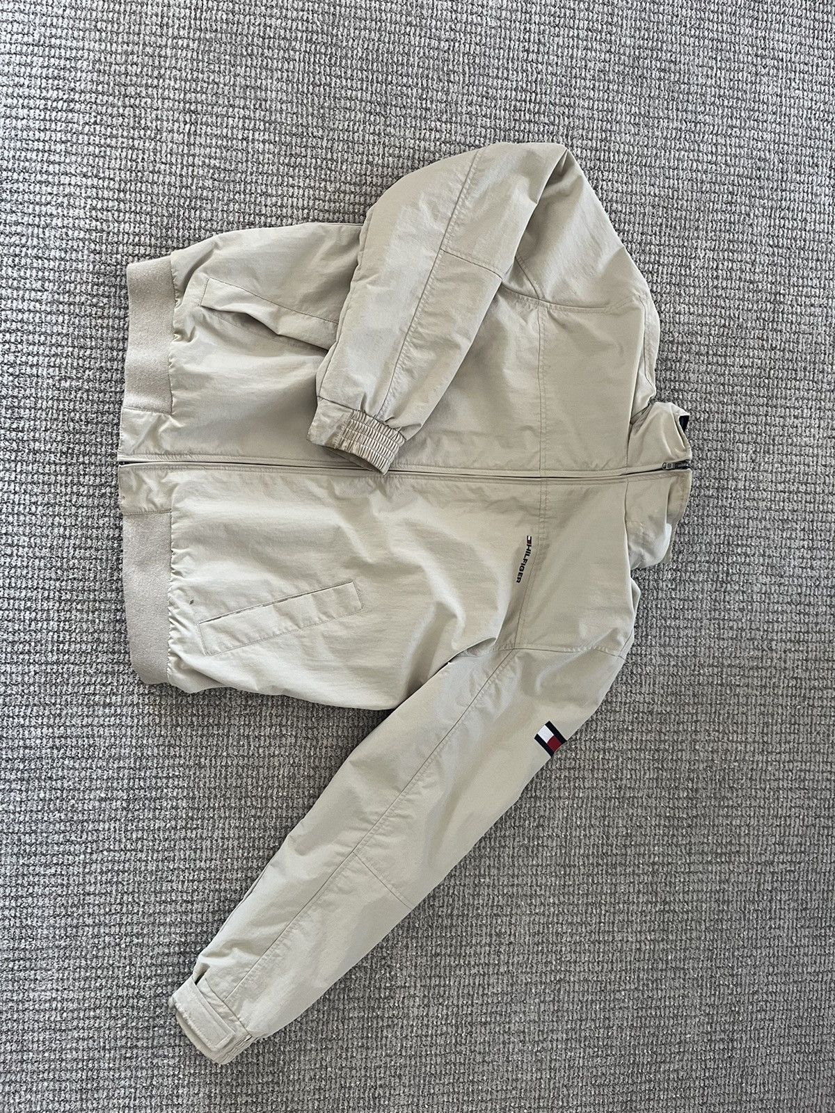 Tommy Hilfiger Insulated bomber jacket Size US L / EU 52-54 / 3 - 1 Thumbnail