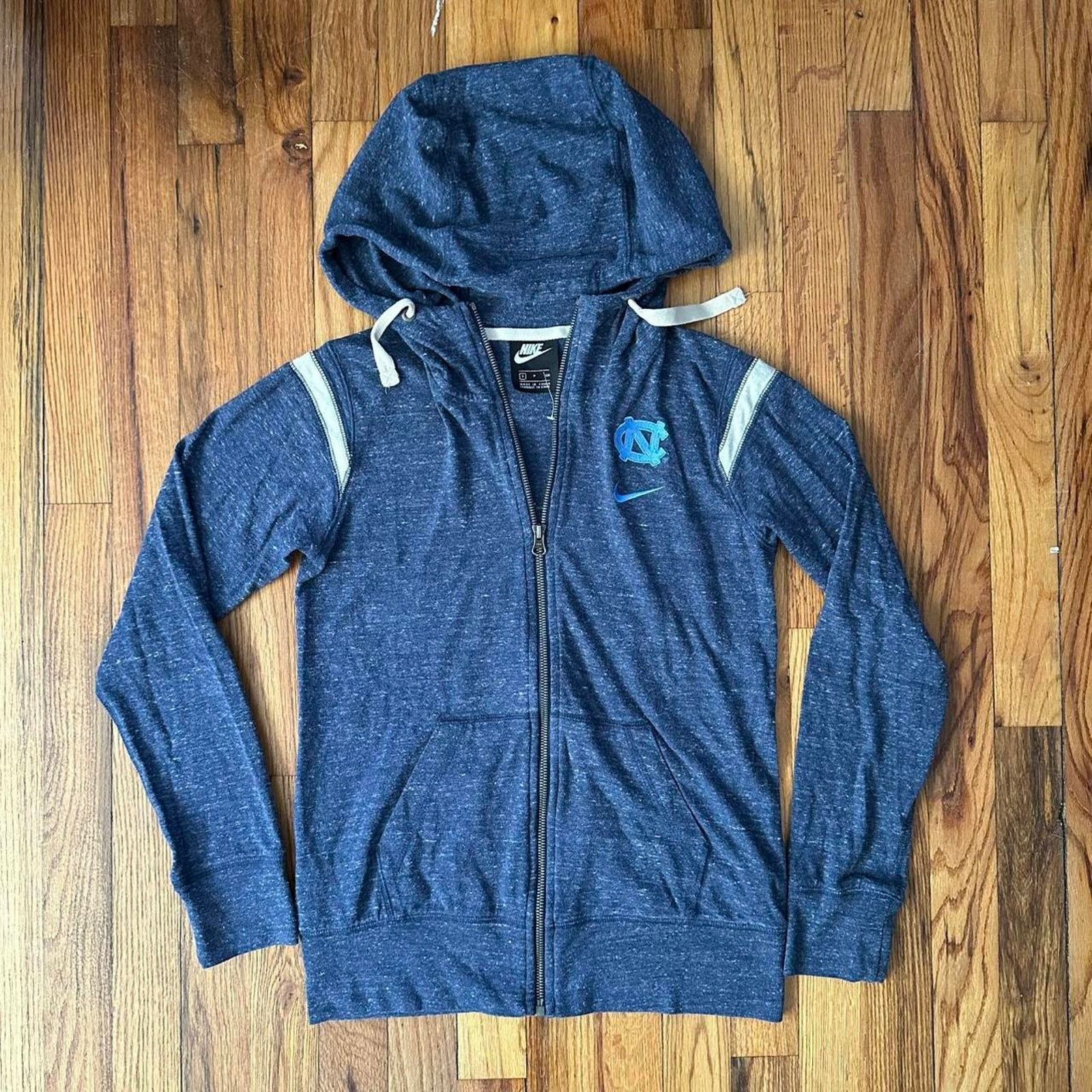Nike Nike UNC Tarheels Full Zip Hoodie Jacket Collegiate NCAA S Size US S / EU 44-46 / 1 - 1 Thumbnail