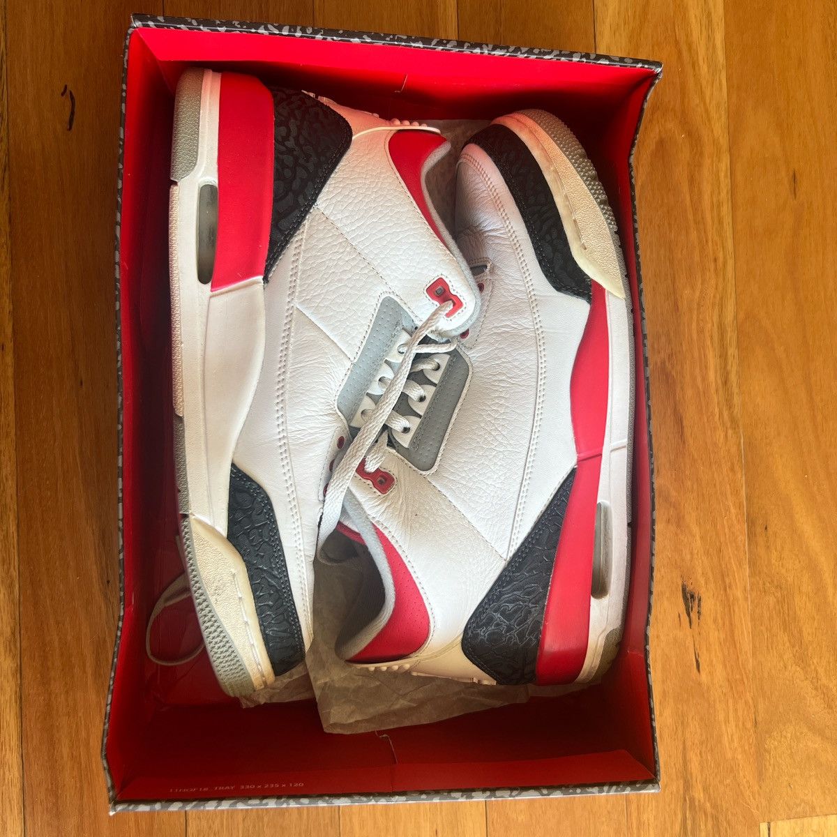 Jordan Brand Air Jordan 3 Retro “fire red” Size US 10 / EU 43 - 3 Thumbnail