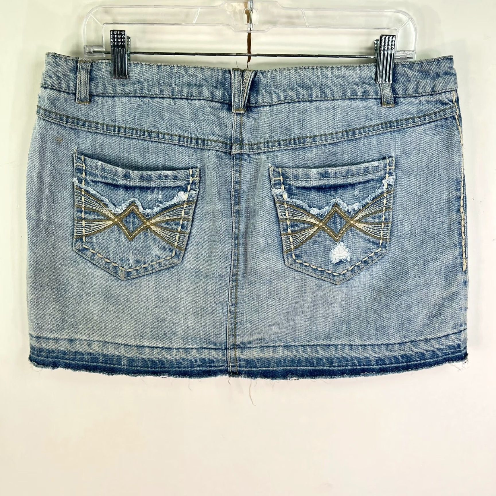 Denime Mudd Distressed Mini Skirt Womens Size 11 Blue Denim 90s Size 32" / US 10 / IT 46 - 5 Thumbnail