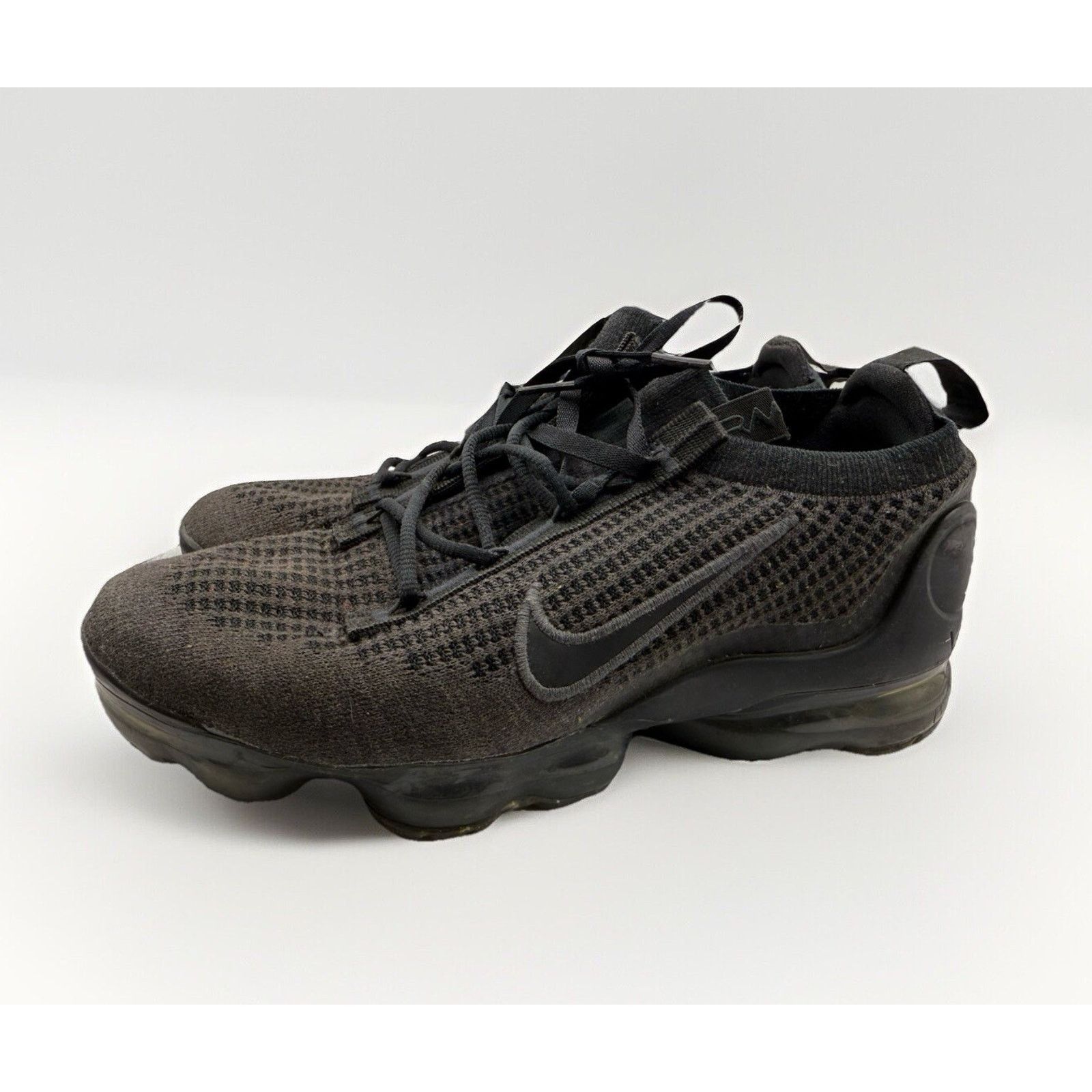 Nike Nike Air VaporMax Flyknit 3 Black (GS) 7Y Women's Size 8.5 Size US 7 / IT 37 - 1 Thumbnail
