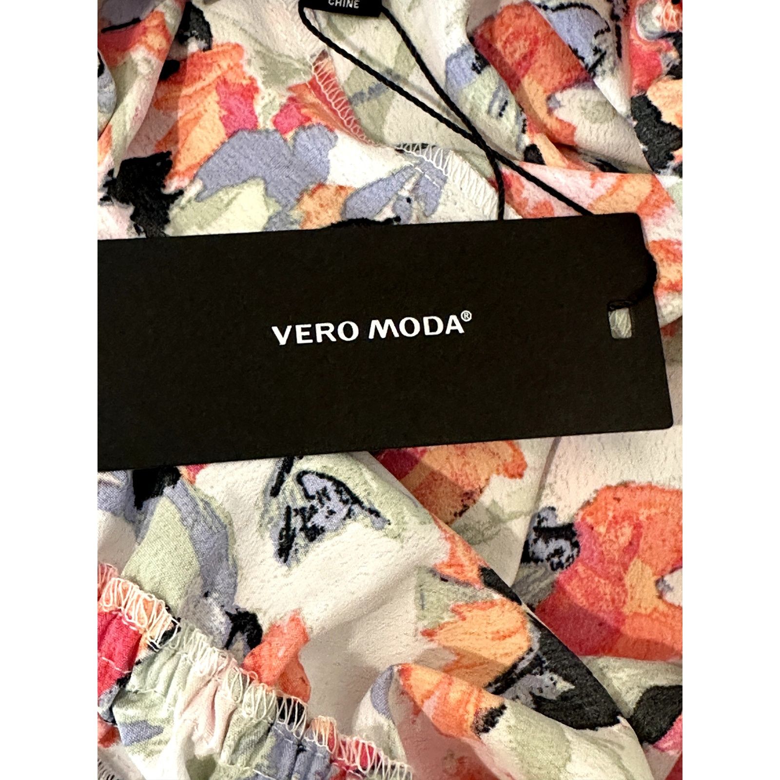 Other Vero Moda NWT S Sleeveless Floral Mini Dress Open Back NWT Size S / US 4 / IT 40 - 9 Thumbnail