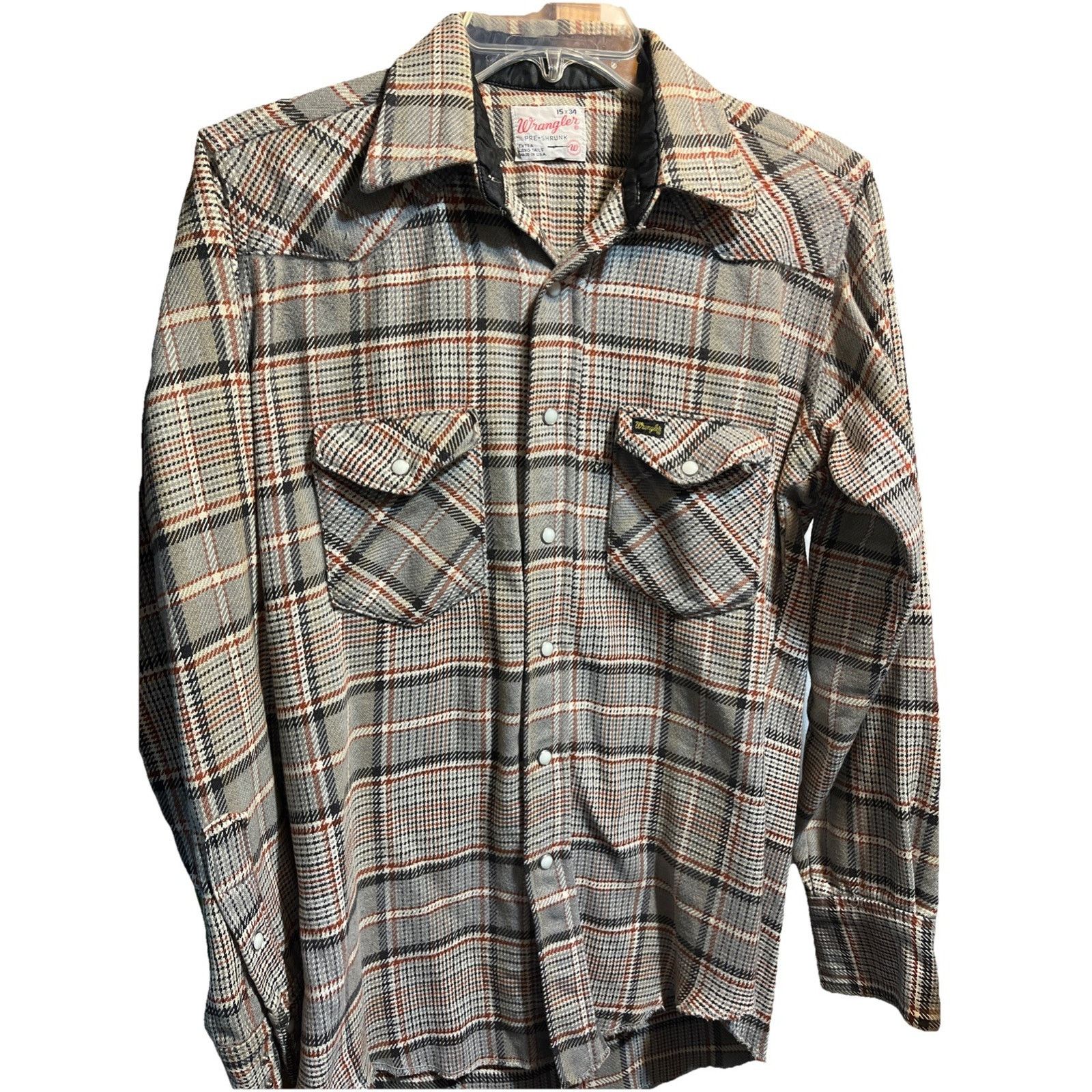 Wrangler Vintage 60s Wrangler 15 x 34 Gray Plaid Pearl Snap Shirt USA Size US M / EU 48-50 / 2 - 1 Thumbnail