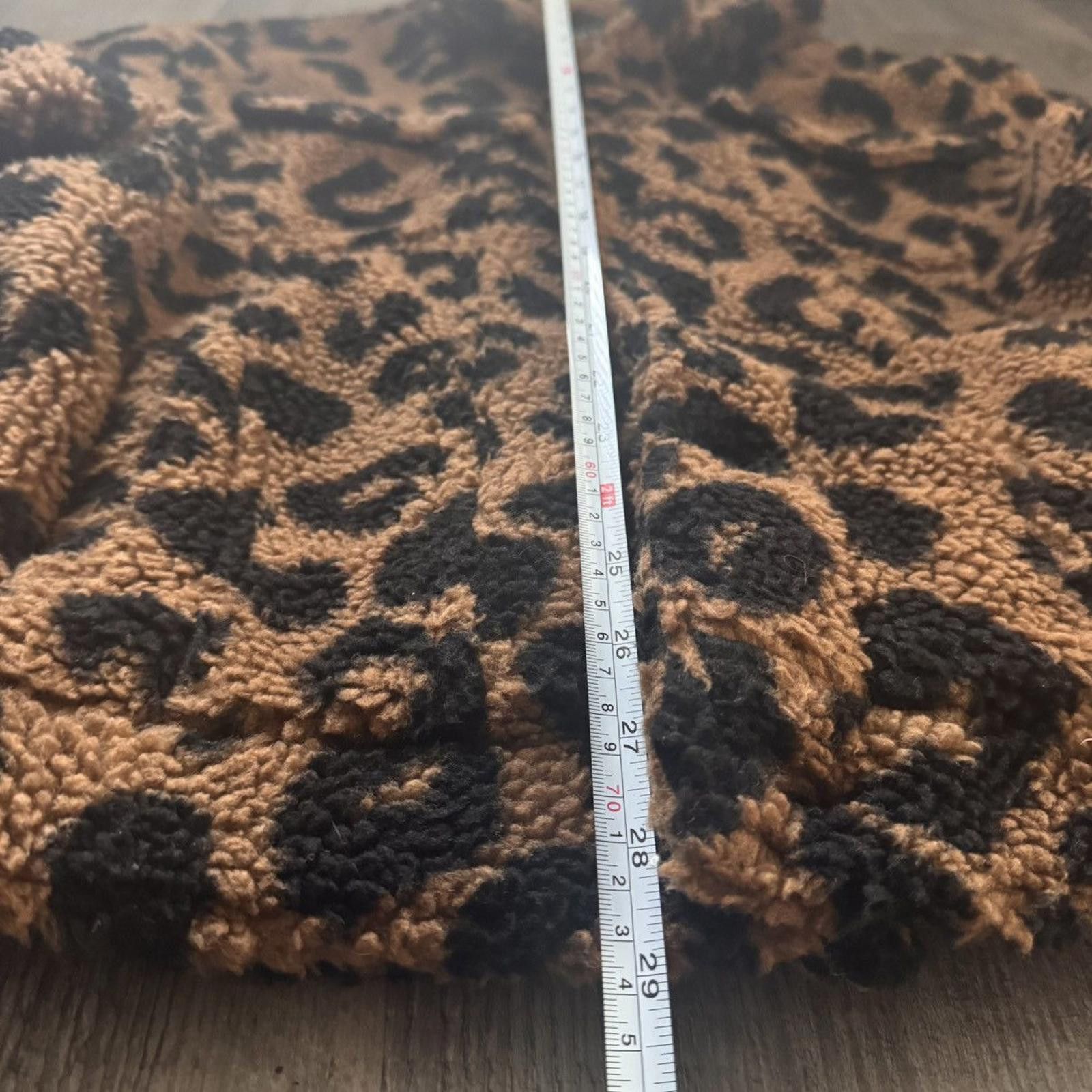 Forever 21 FOREVER 21 • VNTG Faux Fur "Leopard" Jacket (XL) Size US XL / EU 56 / 4 - 3 Thumbnail