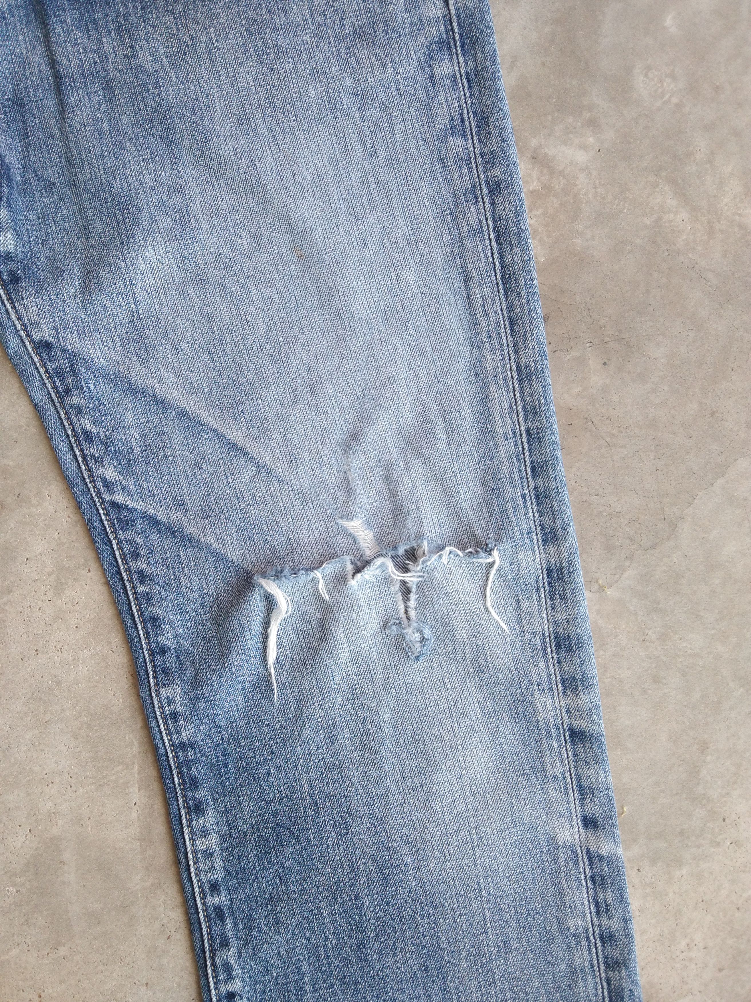 Uniqlo Vintage Uniqlo Distressed Jeans 30x30 Size US 30 / EU 46 - 6 Thumbnail