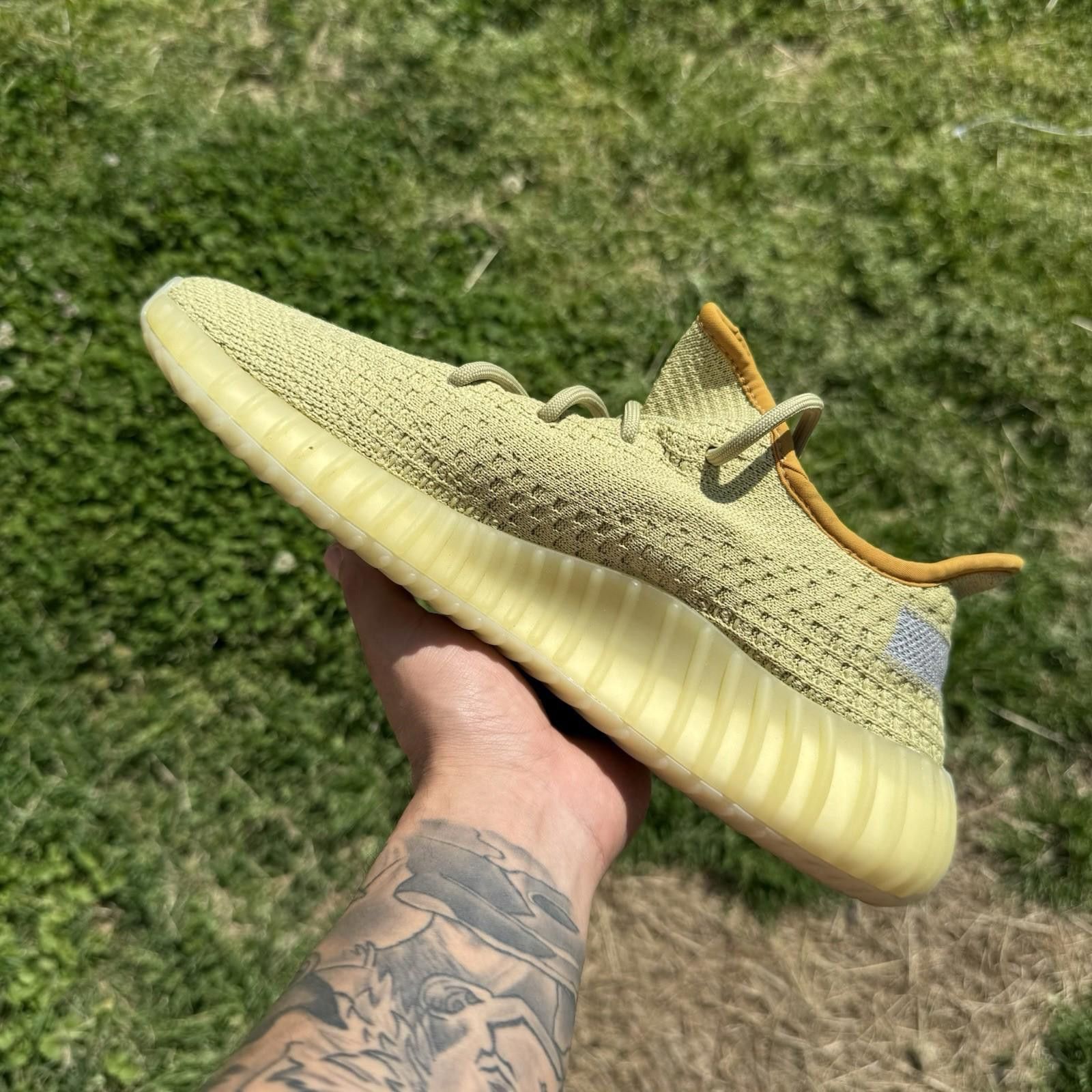 Adidas Adidas Yeezy Boost 350 V2 Marsh FX9034 Size 9 Men Size US 9 / EU 42 - 2 Thumbnail