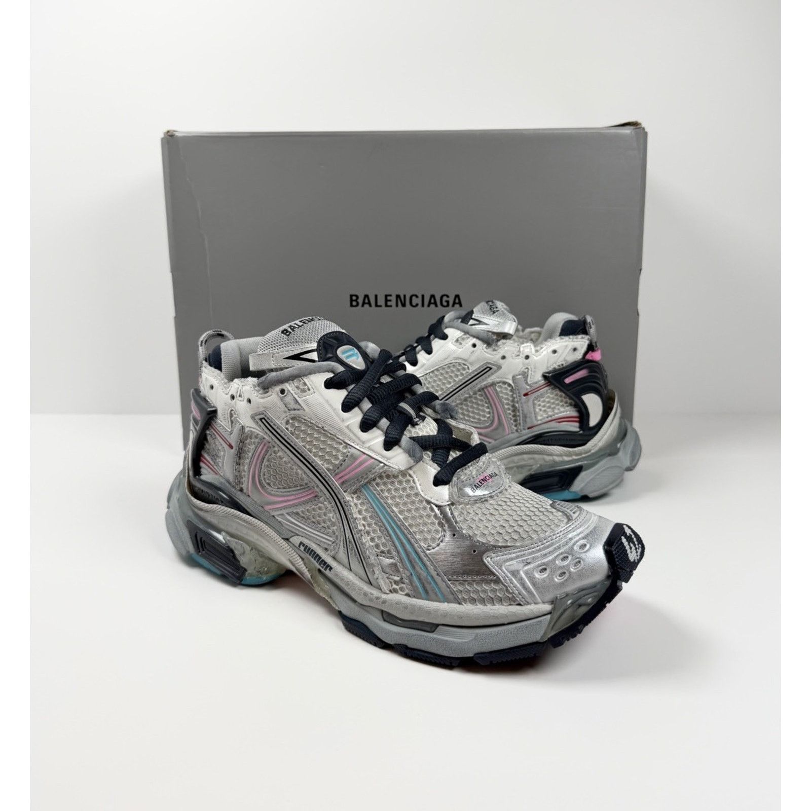 Balenciaga Size 42EU/9US - Balenciaga Runner Grey Pink Blue NEW! Size US 9 / EU 42 - 2 Thumbnail