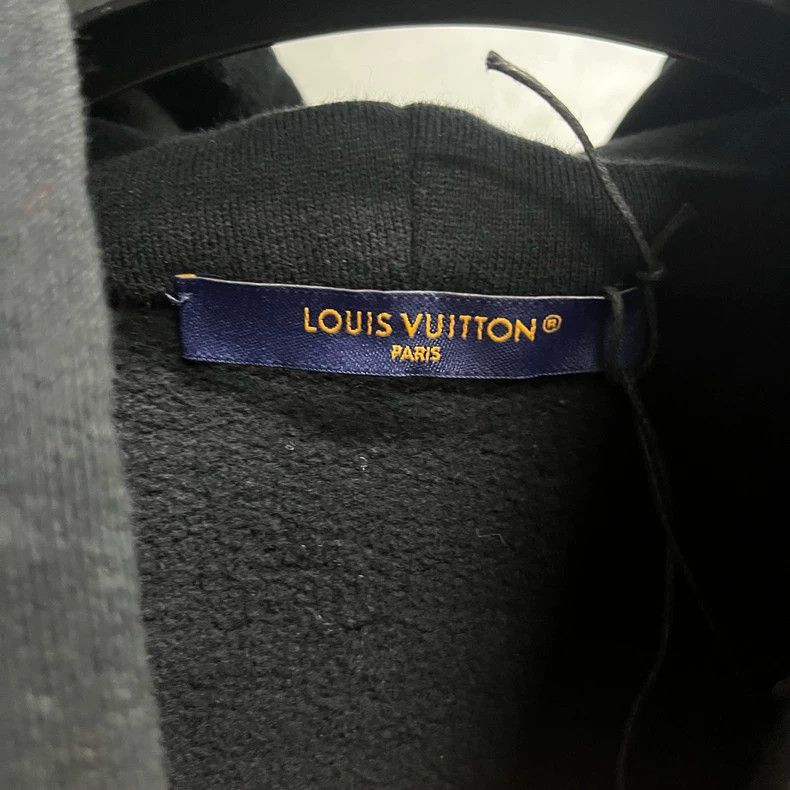 Louis Vuitton Louis Vuitton Black solid monogram logo printed hooded draw Size US XXL / EU 58 / 5 - 2 Thumbnail