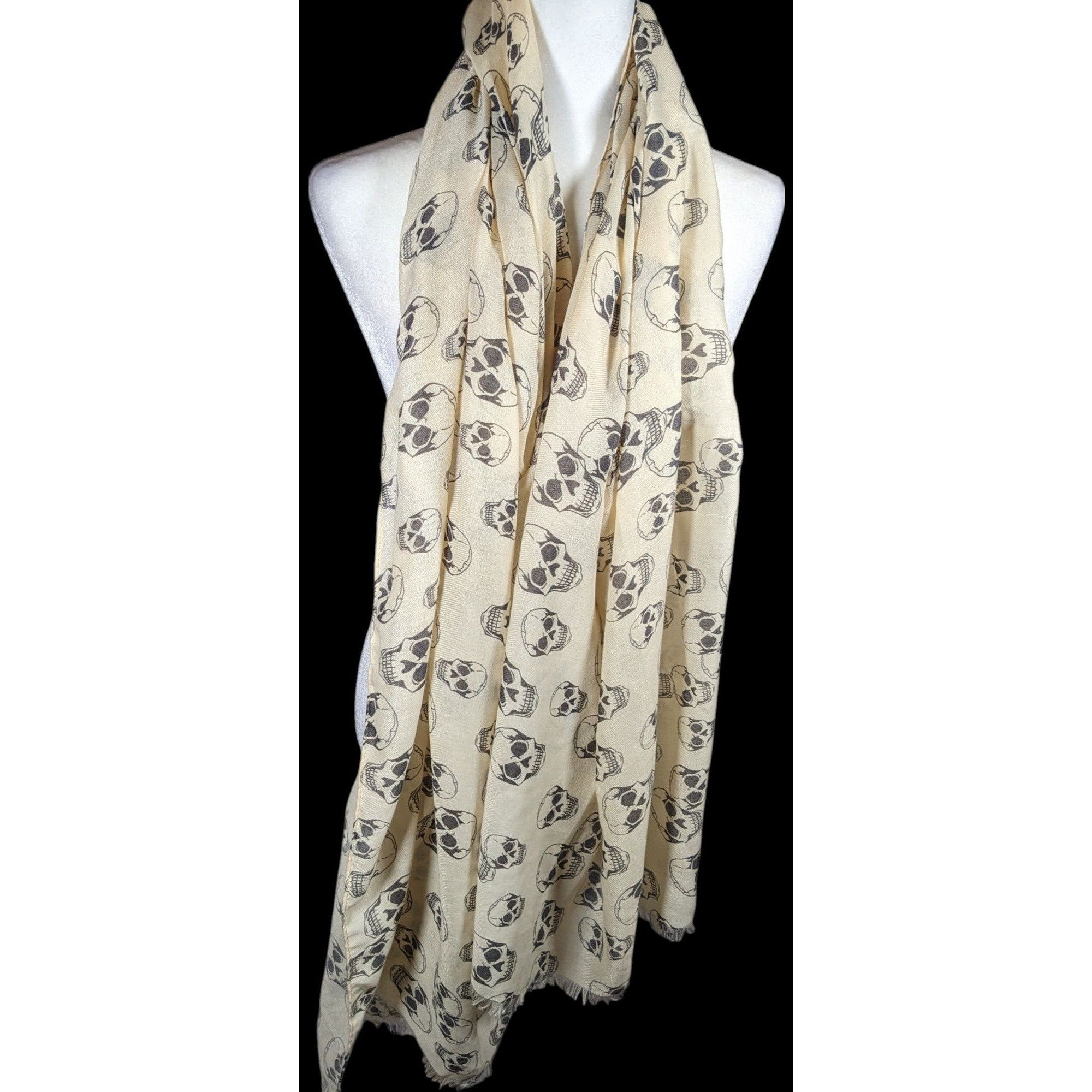 Other Gothic Halloween Skull Print Cream And Black Scarf/Shawl/Wra Size ONE SIZE - 4 Thumbnail