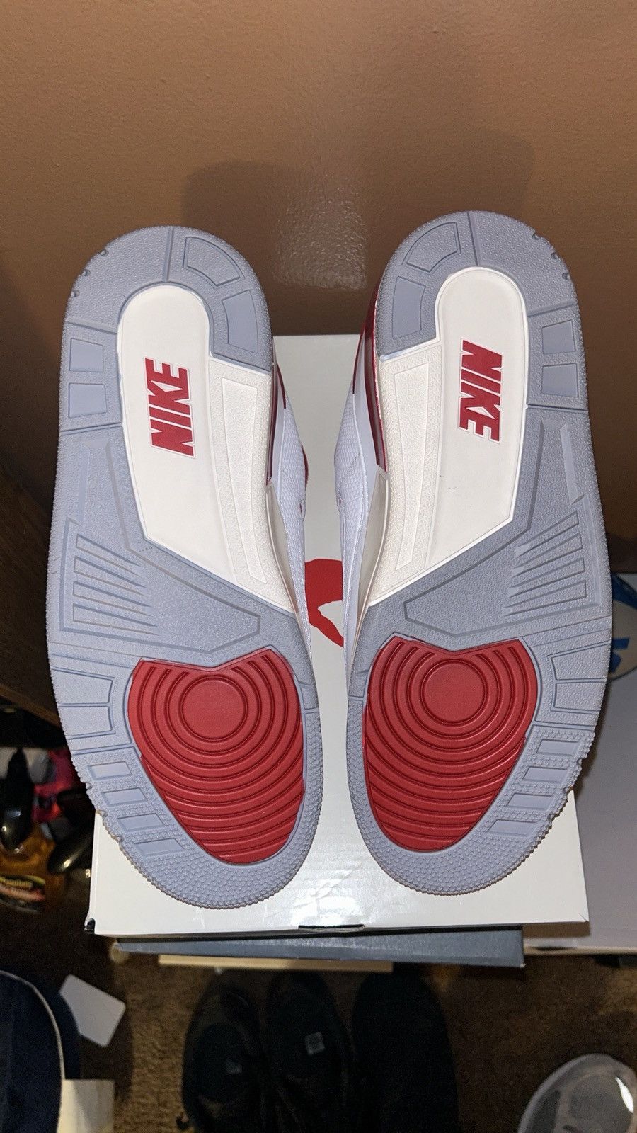 Jordan Brand Jordan 2/3 White Varsity Red Size US 8.5 / EU 41-42 - 6 Thumbnail
