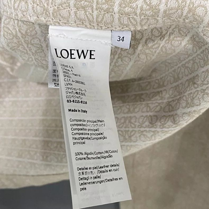 Loewe Loewe size 34 Beige full printed leather coat Size S / US 4 / IT 40 - 6 Thumbnail