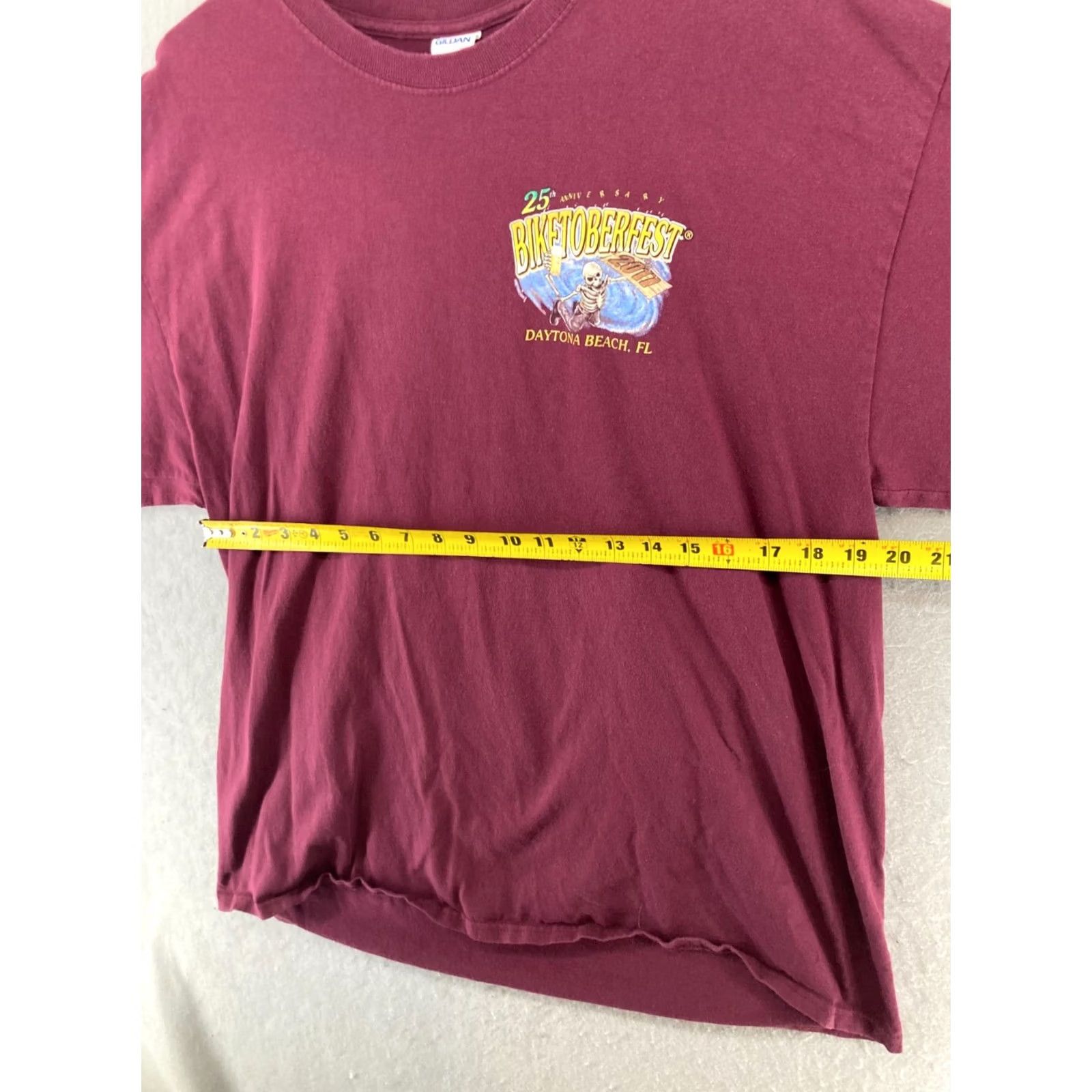 Gildan Biketoberfest Gildan Mens T-Shirt XL Red Motorcycle Bike Pattern Graphic Print Crew Neck Short Sleeve Cotton Jersey Shirt Size US XL / EU 56 / 4 - 2 Thumbnail