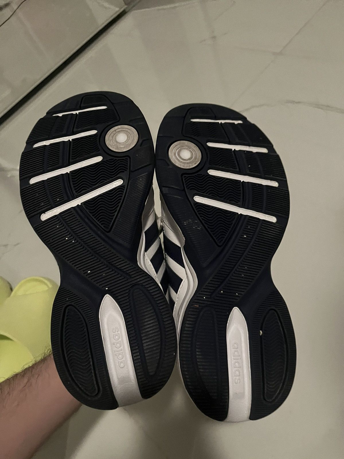 Adidas Adidas shoe Size US 9 / EU 42 - 3 Thumbnail