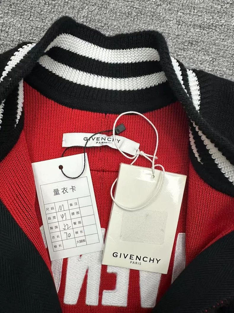 Givenchy Givenchy Wool letter baseball jacket size M Size US M / EU 48-50 / 2 - 3 Thumbnail