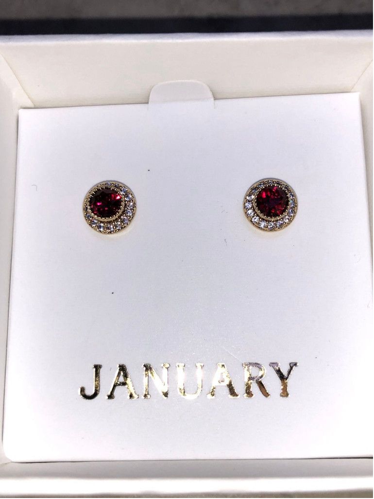 The Unbranded Brand JANUARY PETITS BIJOUX CONVERTIBLE CIRCLE STUDS - E113 Size ONE SIZE - 1 Thumbnail