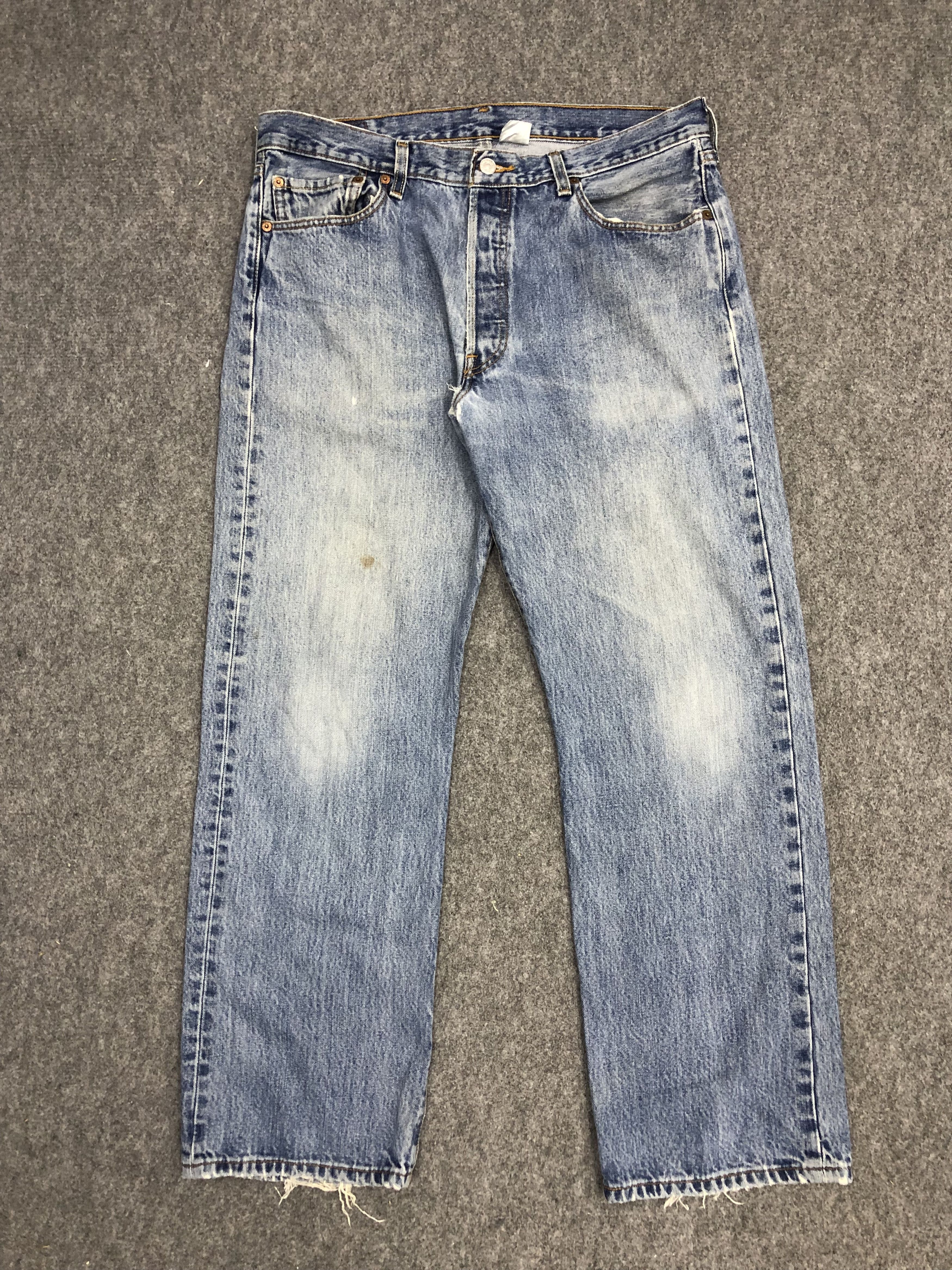 Levi's × Vintage Vintage 90s Levis 501 Light Wash Jeans DP0978 Size US 36 / EU 52 - 1 Thumbnail