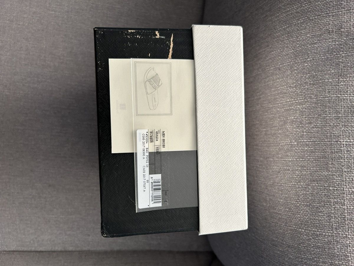 Prada Prada carved logo slides Size US 8 / EU 41 - 10 Thumbnail