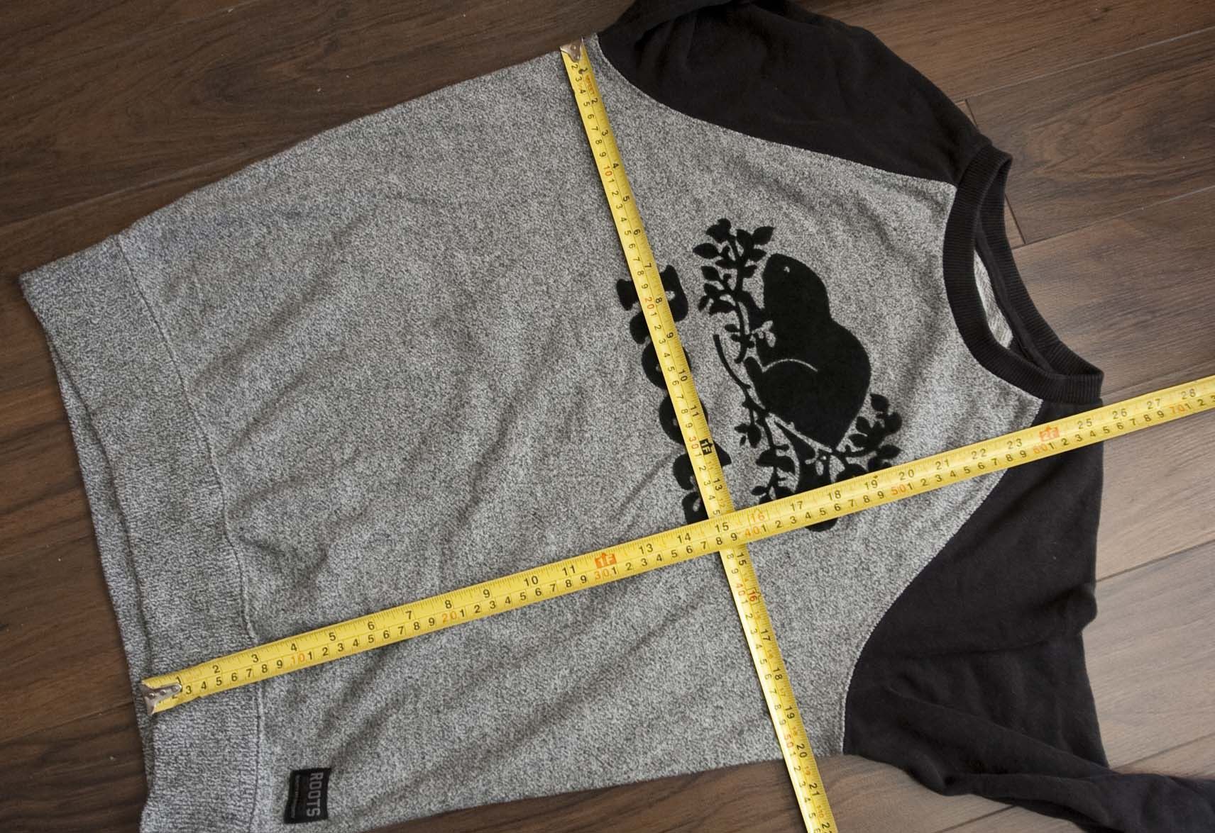Roots Roots Canada Sweatshirt Crewneck Size S Gray /Black Size US S / EU 44-46 / 1 - 5 Thumbnail