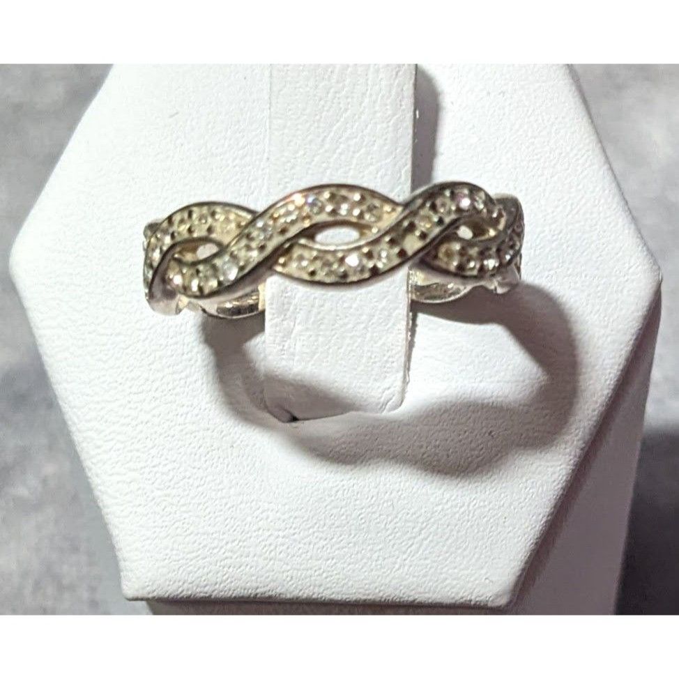 Other Infinity Clear Stoned Silver Tone Ring Size 8 Size ONE SIZE - 7 Thumbnail