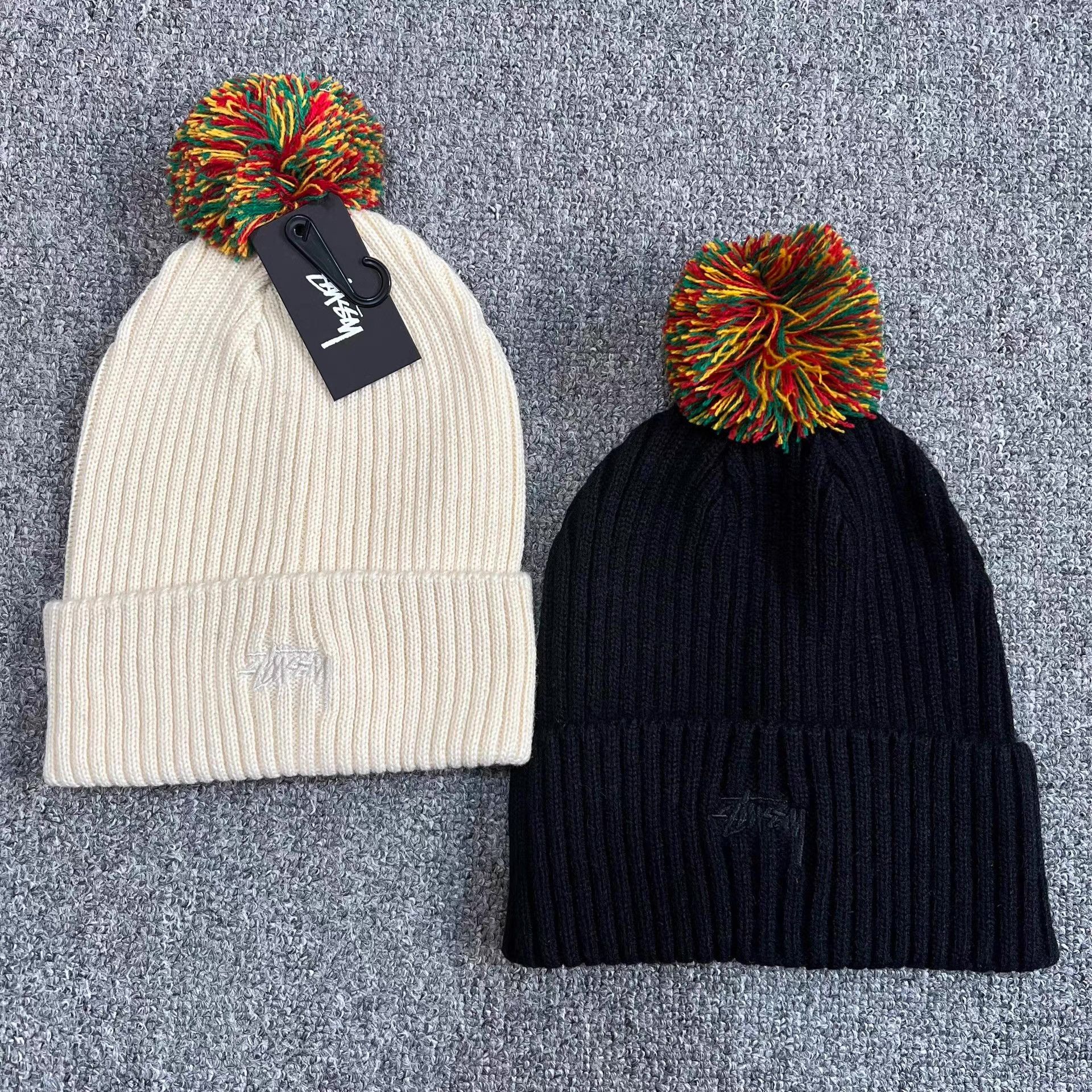 Stussy Stussy Solid Color Embroidered Logo Knitted Beanie Q7 Size ONE SIZE - 1 Thumbnail