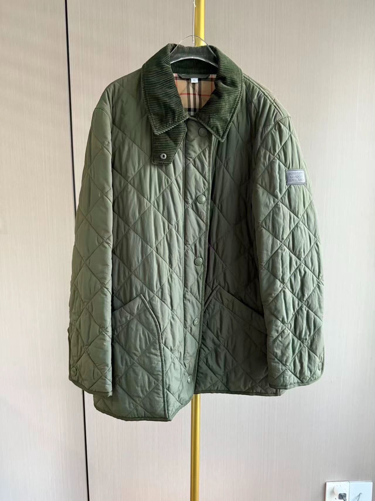 Burberry Burberry Quilted Temperature Control Barn Jacket Size US XL / EU 56 / 4 - 1 Thumbnail