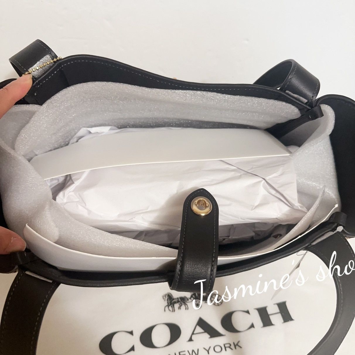Coach NWT Coach Hadley Turnlock Tote Bag CAL87 Size ONE SIZE - 8 Thumbnail