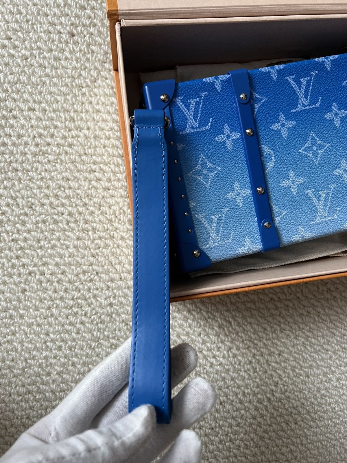 Louis Vuitton Wallet Trunk Louis Vuitton Limited Blue Trunk Size ONE SIZE - 16 Thumbnail