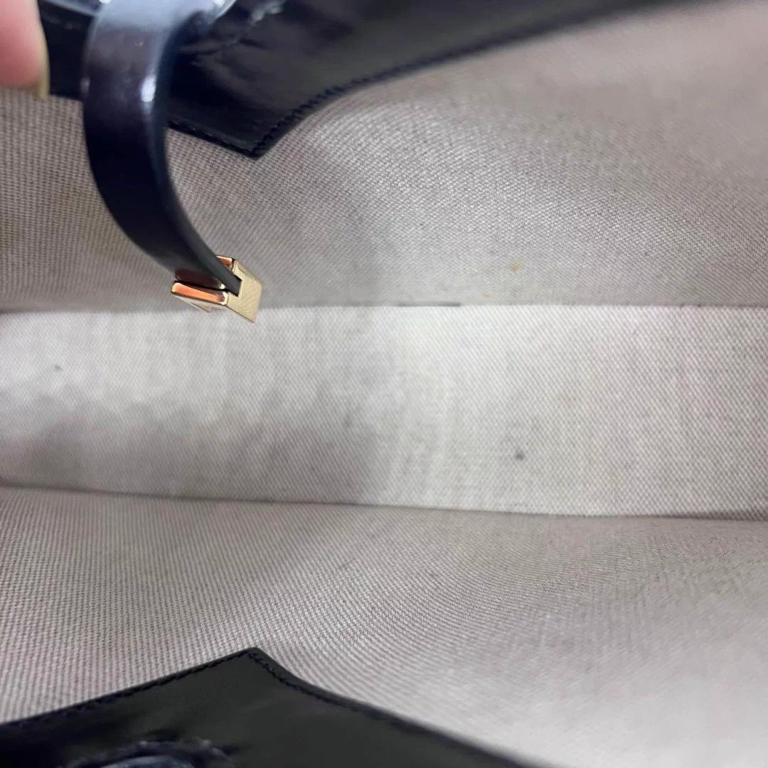 Givenchy Product Name: Givenchy Scissors Bag Brand Size ONE SIZE - 8 Thumbnail