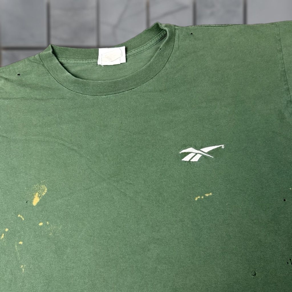 Reebok VINTAGE Reebok T Shirt Adult XL Green Embroidered Distressed 90s Y2K Size US XL / EU 56 / 4 - 1 Thumbnail