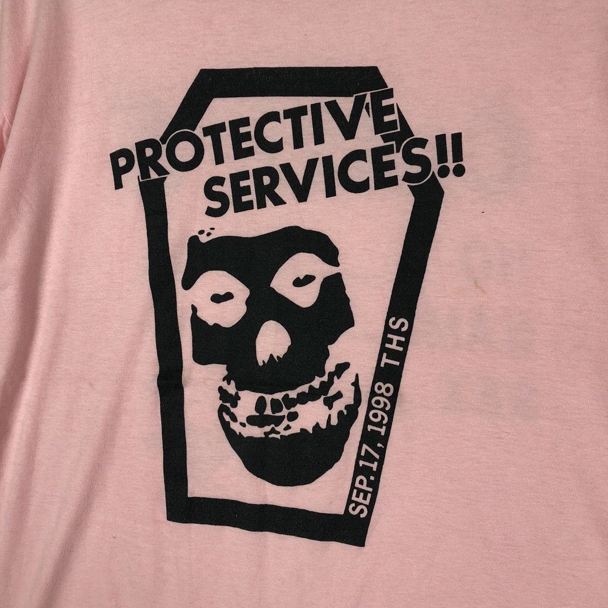 Vintage Protective Services Misfits Parody Vintage T-Shirt Size US M / EU 48-50 / 2 - 6 Thumbnail