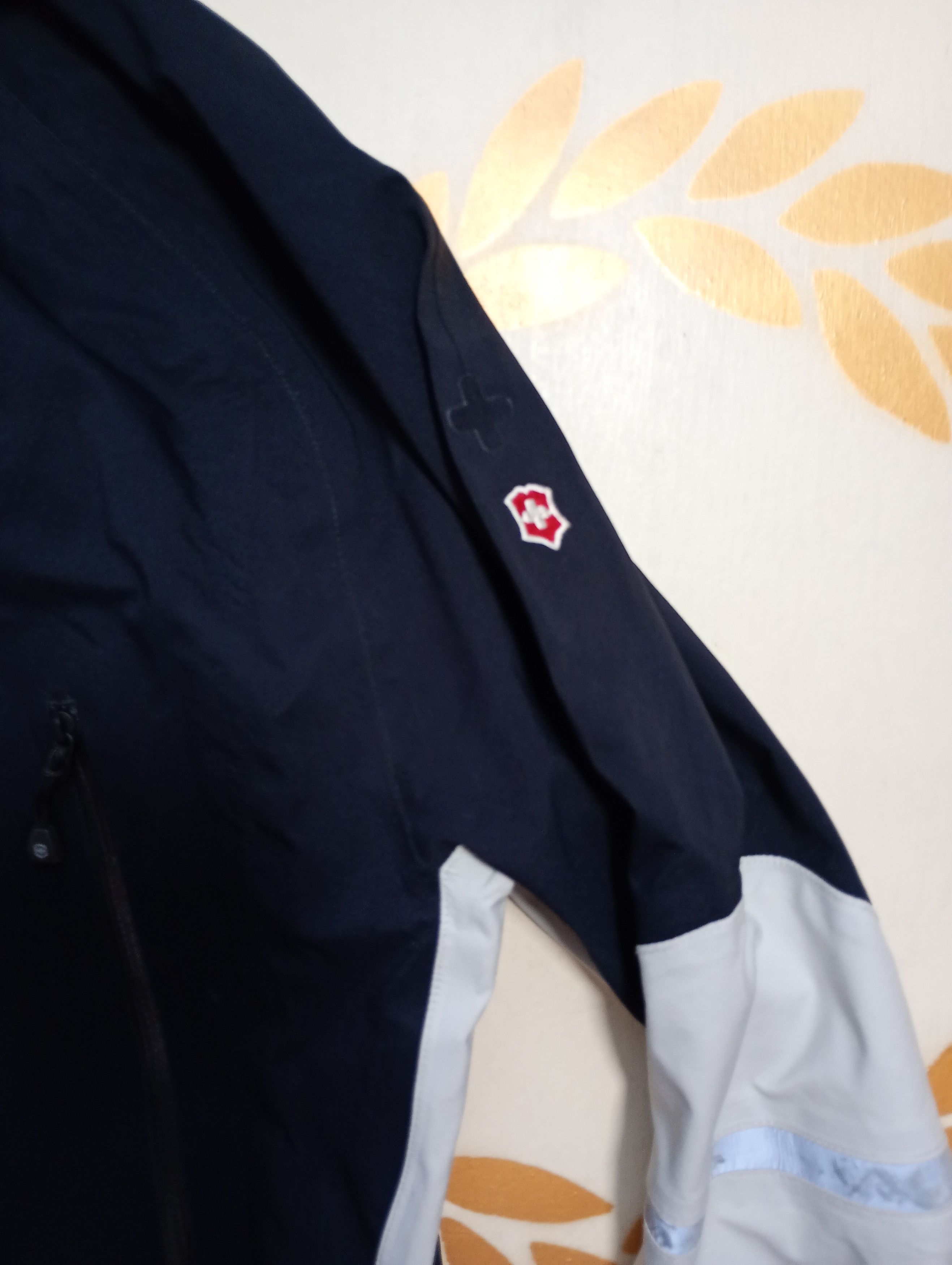Victorinox Victorinox Recco Jacket Size US L / EU 52-54 / 3 - 7 Thumbnail