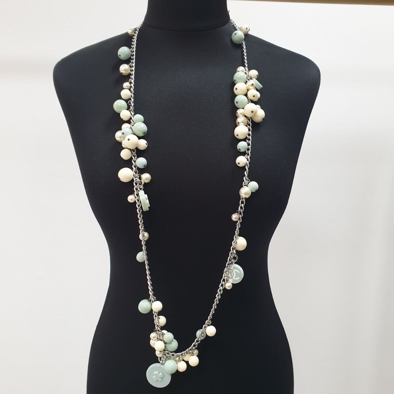Chanel Chanel pastel jewelry set of necklace and bracelet Size ONE SIZE - 8 Thumbnail