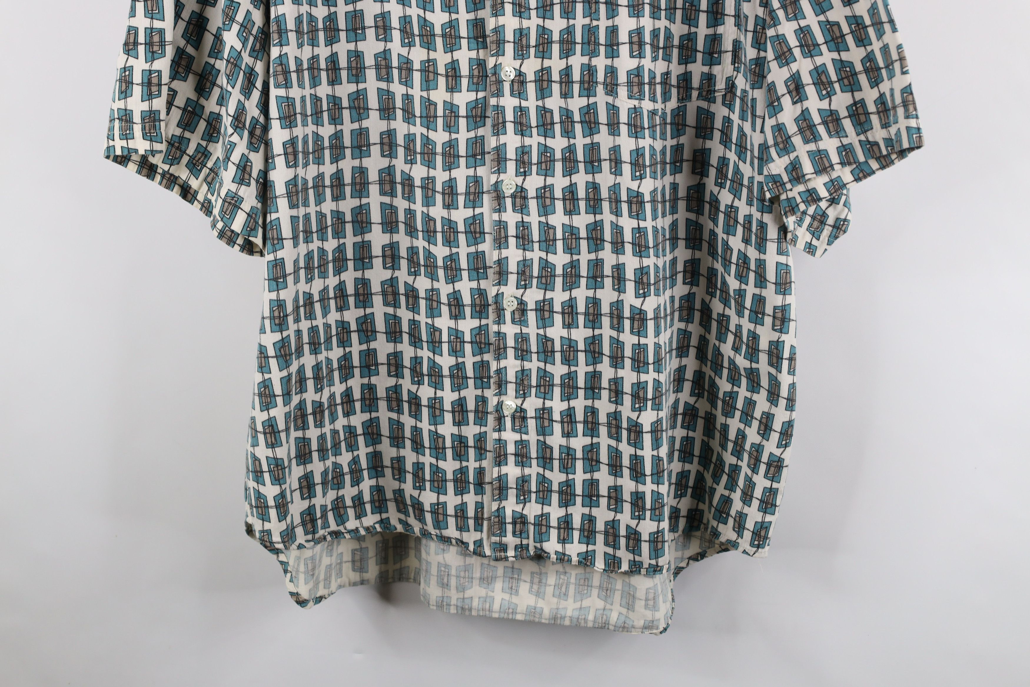 Vintage Vintage 90s Streetwear Fit Short Sleeve Button Shirt Cotton Size US XL / EU 56 / 4 - 3 Thumbnail