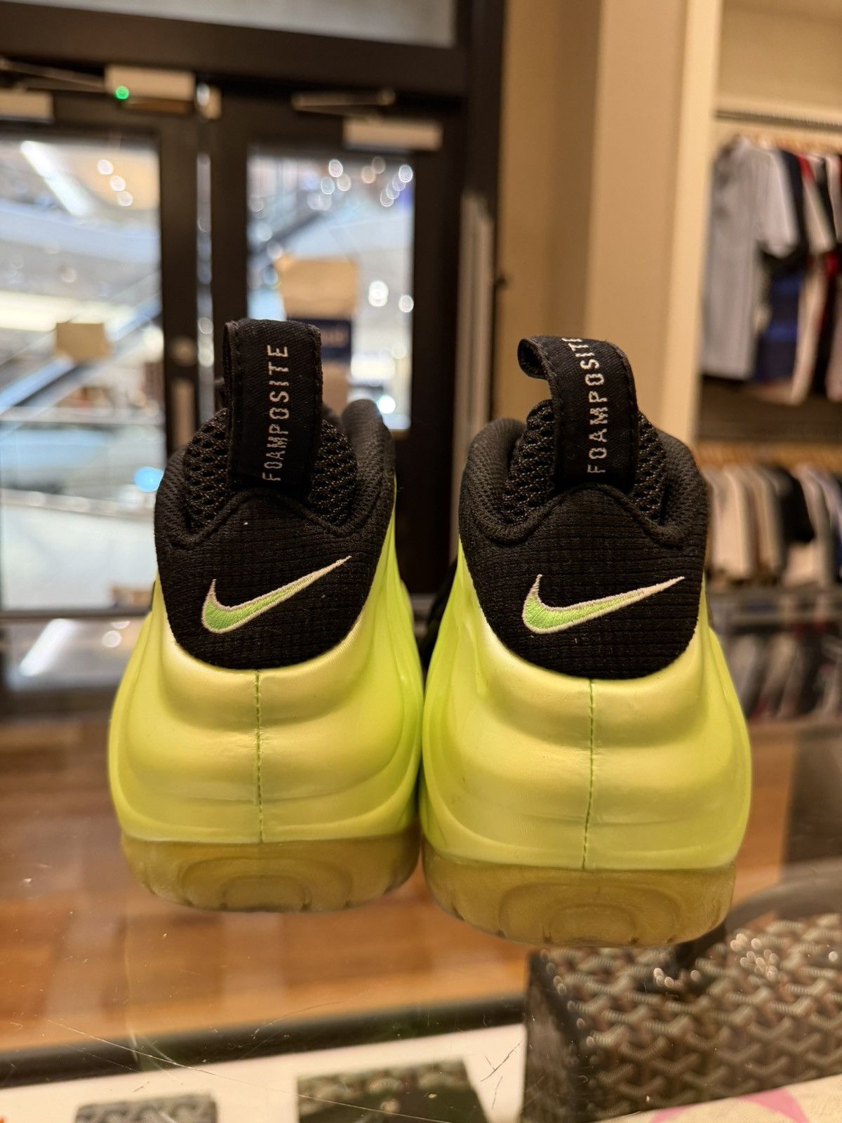 Nike Nike Air Foamposite Pro ‘Electric Green’ (2010) Size US 8 / EU 41 - 7 Thumbnail