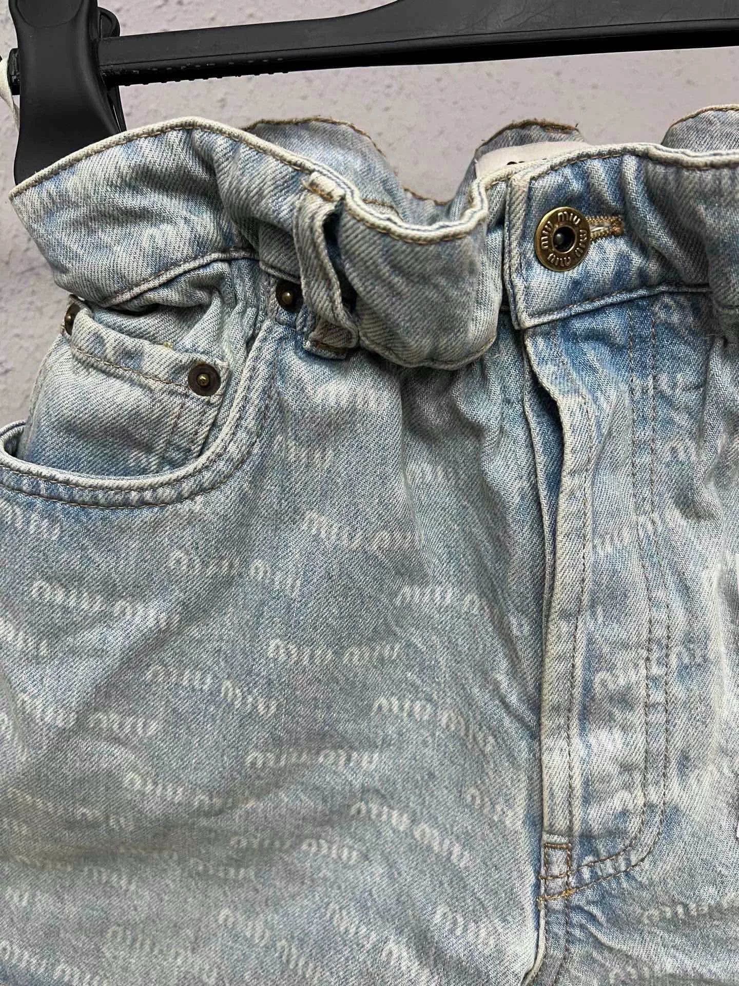 Miu Miu Miu Miu All-Over Logo Bubble Denim Shorts Size US 26 / EU 42 - 3 Thumbnail