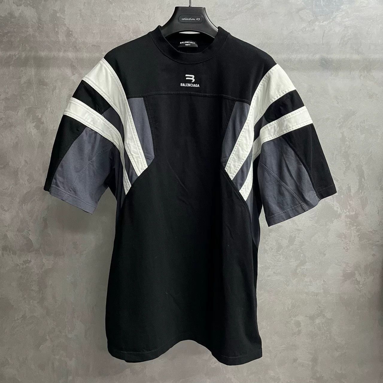 Balenciaga Balenciaga Black Stripe Logo Print T-shirt Size US M / EU 48-50 / 2 - 1 Thumbnail