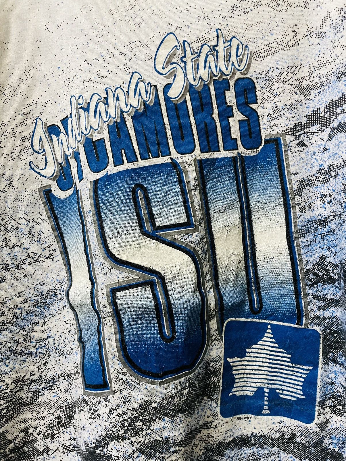 Vintage VINTAGE INDIANA STATE USA FULLPRINT SHIRTS 90s Size US L / EU 52-54 / 3 - 3 Thumbnail