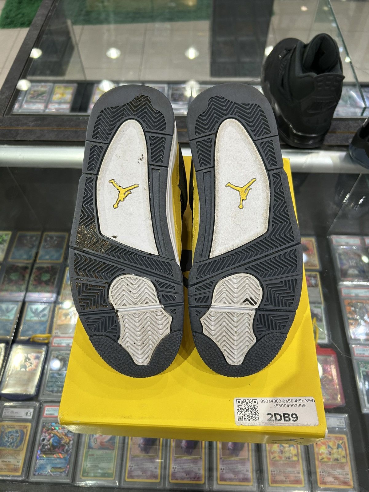 Jordan Brand Jordan 4 Lightning Size US 7.5 / EU 40-41 - 10 Thumbnail